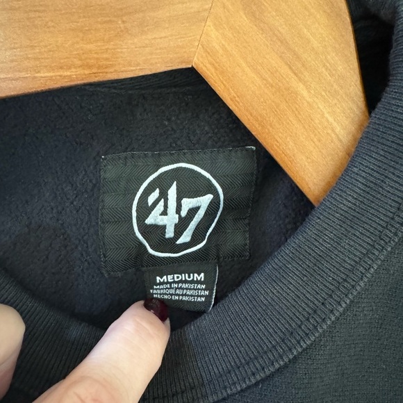 NWT! Men’s ‘47 Pittsburg Steelers black crewneck sweatshirt Size Medium - Picture 3 of 5